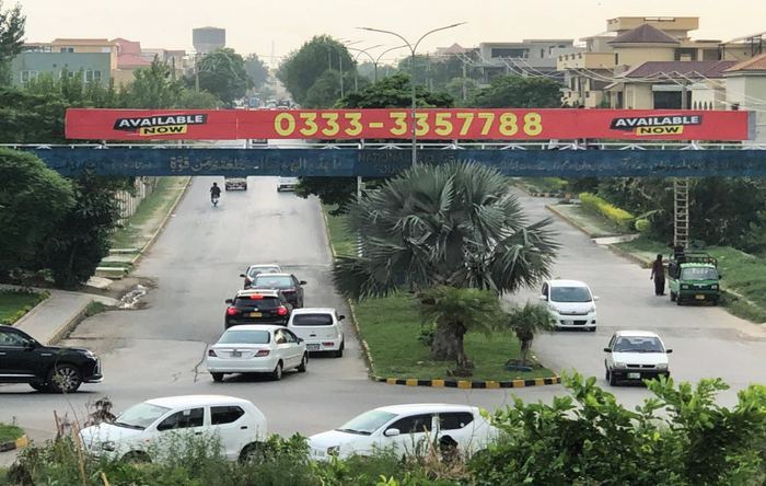 Installation &ndash; VisionMax LED display installation