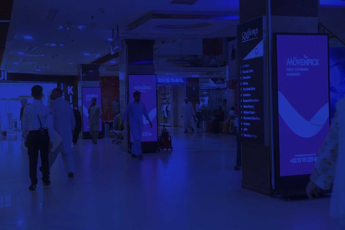 Installation &ndash; VisionMax LED display installation