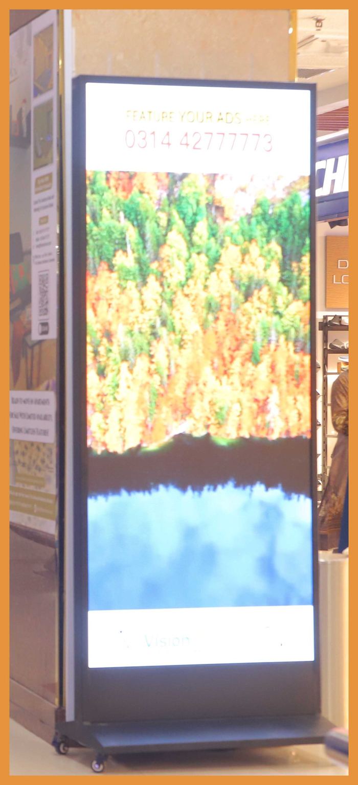 Installation &ndash; VisionMax LED display installation